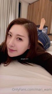 小纱雾新人极品颜值美女和炮友啪啪 脱下黑丝骑坐 性感大屁股让美女自慰 跳蛋一边震一边操
